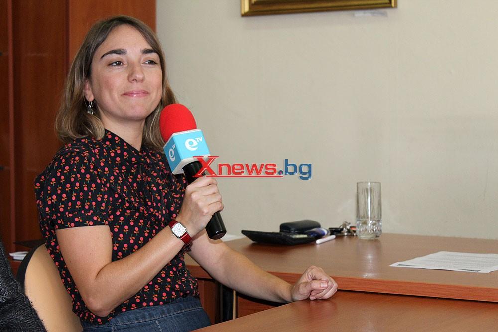 Учители от Испания, Германия и Америка помагат в гимназията