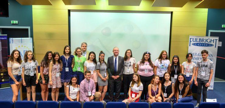 Имена в световната журналистика преподават на бъдещи журналисти