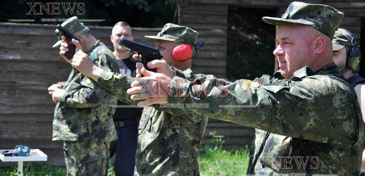 Полицаите с най-точен мерник на стрелбите в Хасково