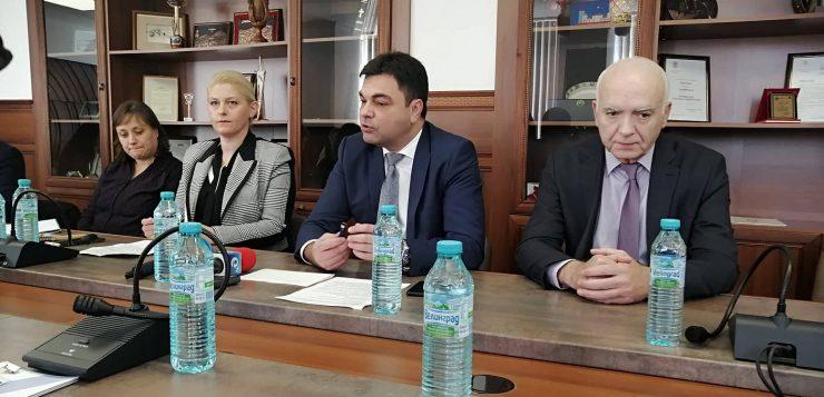 Специализирана техника ще чисти реки, дерета и канавки в Димитровградско