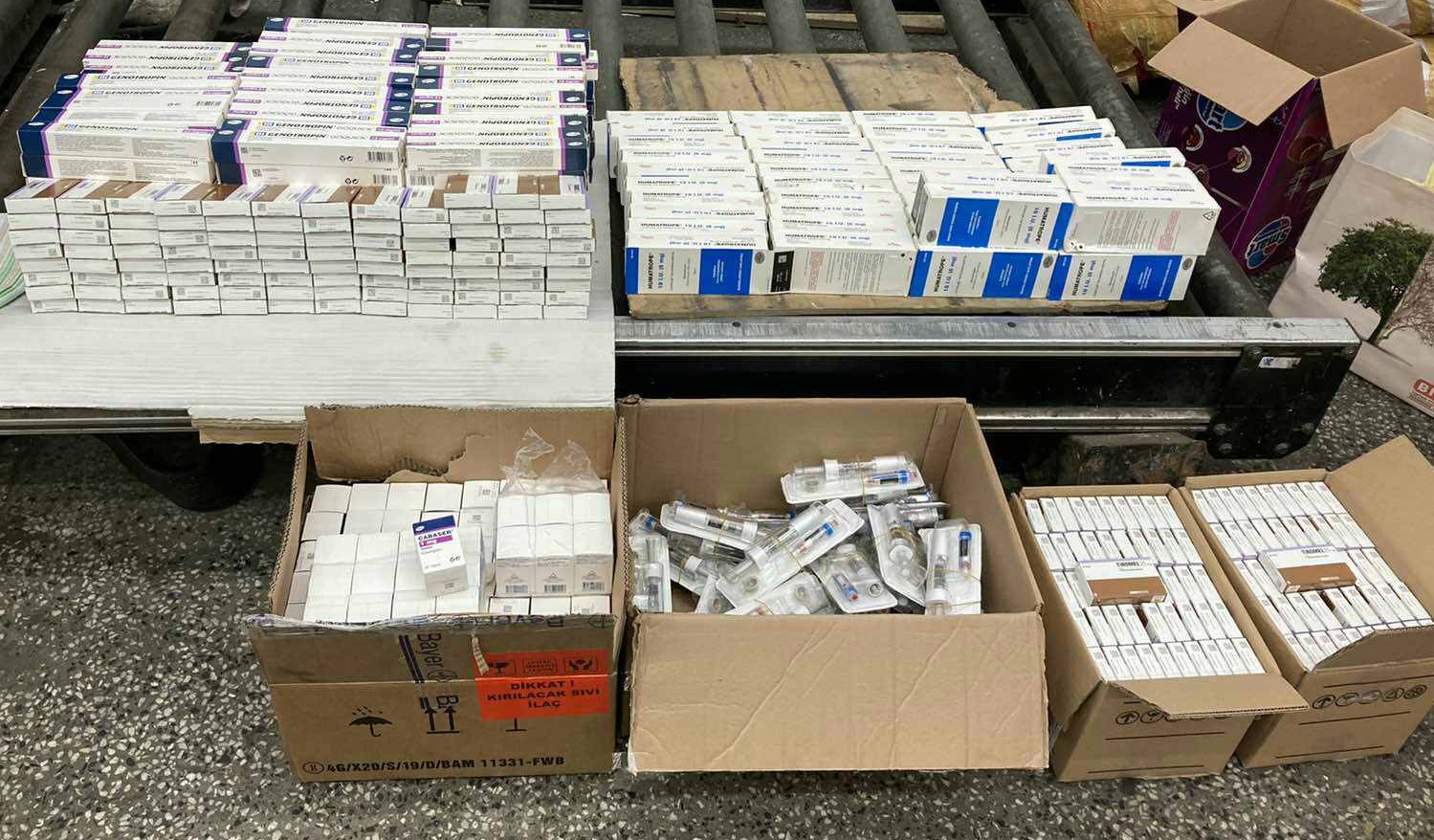 Контрабандни медикаменти за 100 бона откриха на Капитан Андреево Контрабандни медикаменти за 100 бона откриха на Капитан Андреево