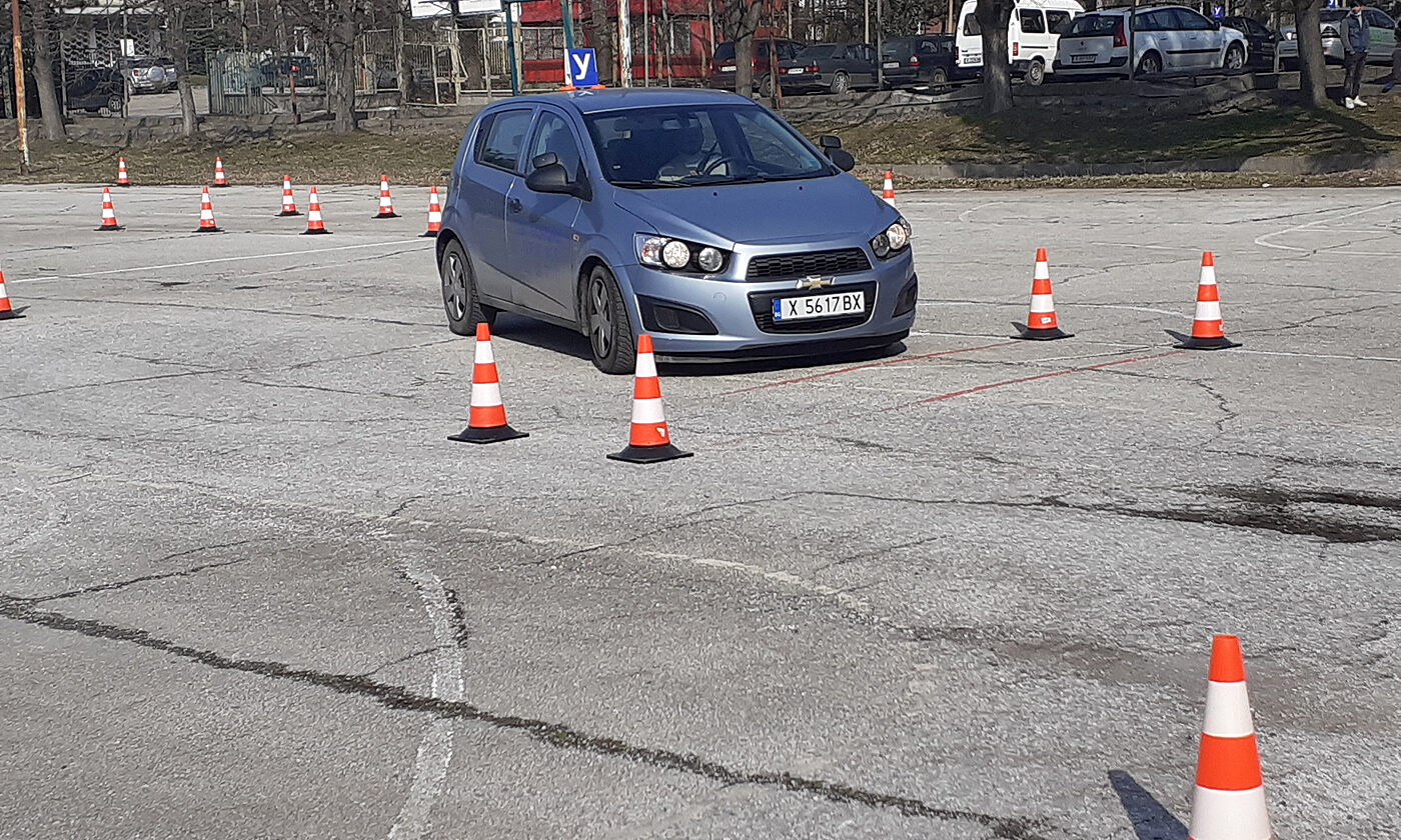 Гимназисти мериха сили в "Най-добър млад монтьор и водач"