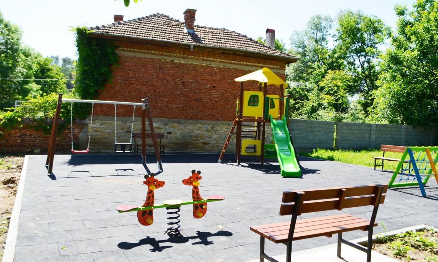 Пъстрогор с нова зелена зона за отдих и игри