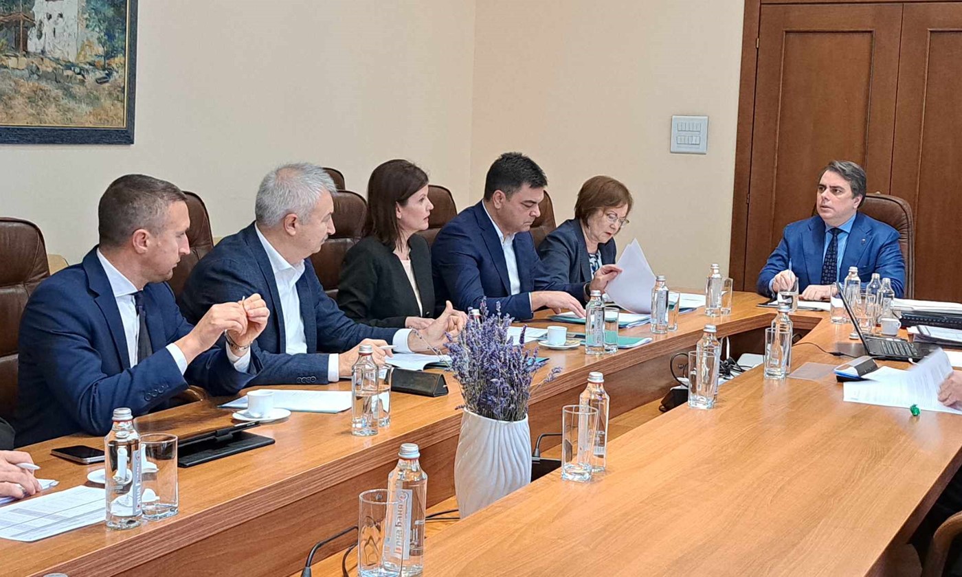 Кметове обсъдиха с финансовия министър Бюджет 2024 за общините