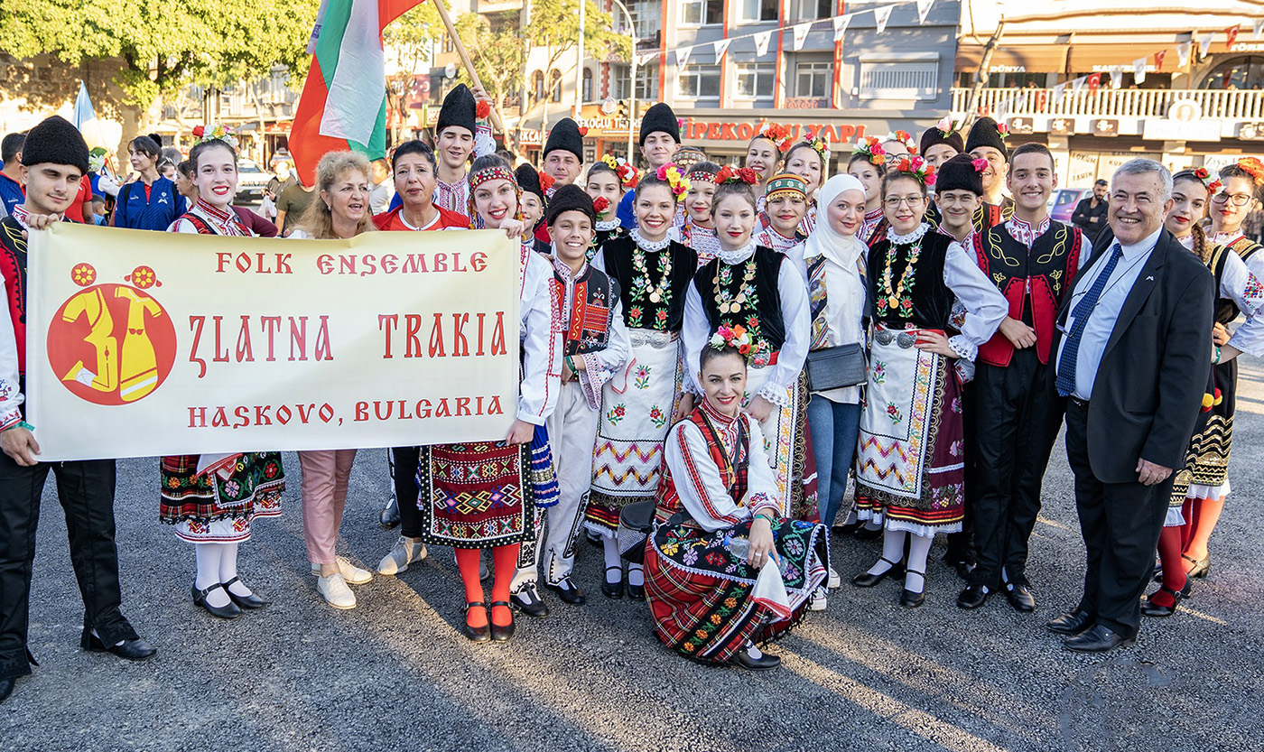 Ансамбъл „Златна Тракия“ единствен ще представя България на Световния фестивал Op Roakeldais 2024