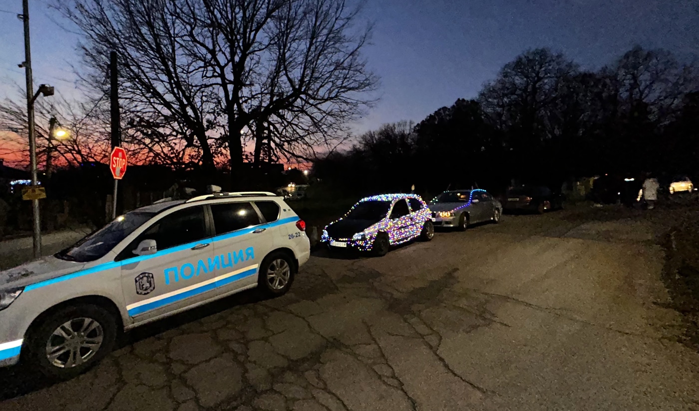 Автошествие в подкрепа на 26-годишния Станимир(ВИДЕО) Автошествие в подкрепа на 26-годишния Станимир(ВИДЕО)