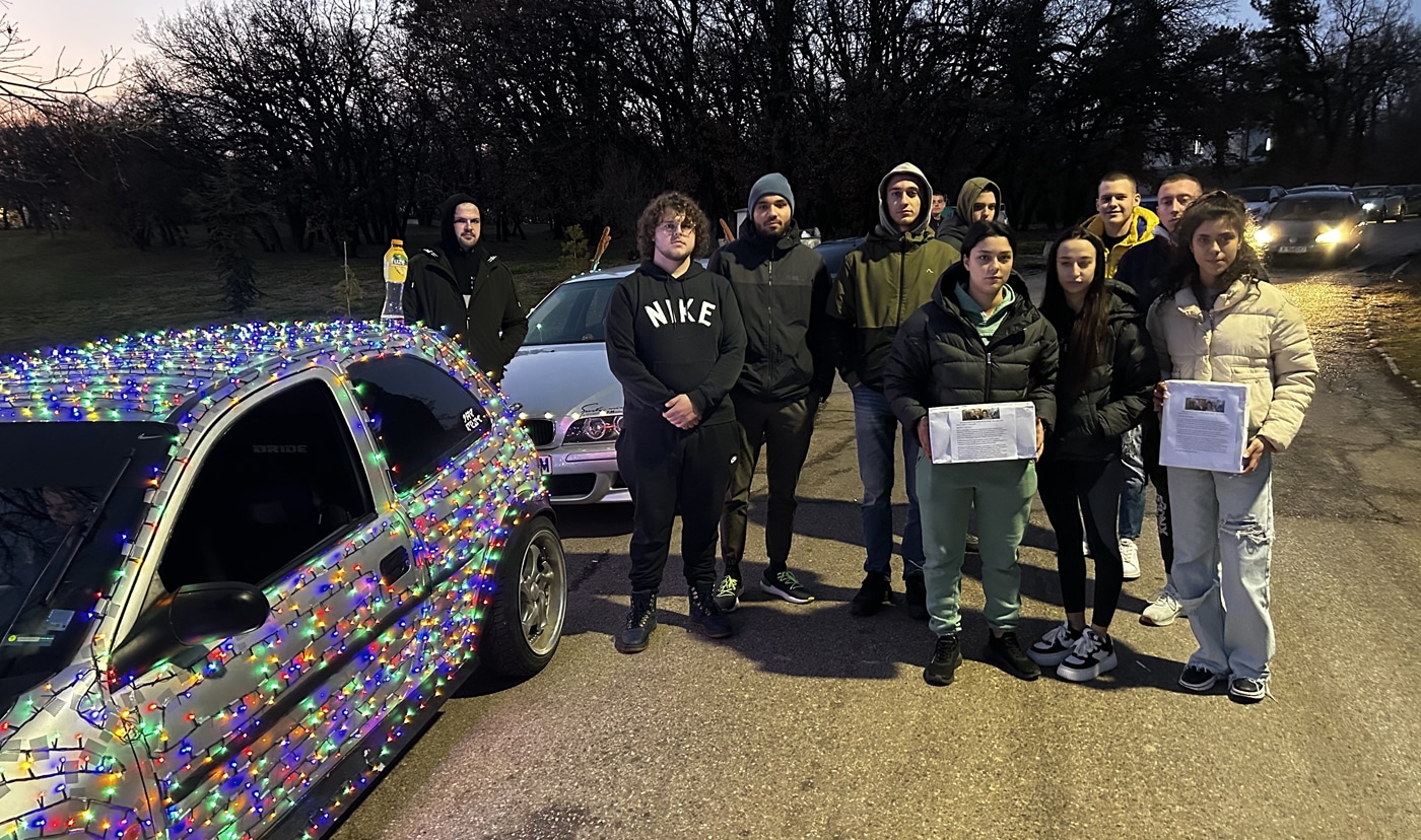 Автошествие в подкрепа на 26-годишния Станимир(ВИДЕО) Автошествие в подкрепа на 26-годишния Станимир(ВИДЕО)