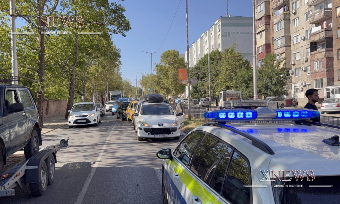 Трима пострадаха при две катастрофи в Хасково (ВИДЕО) Трима пострадаха при две катастрофи в Хасково (ВИДЕО)