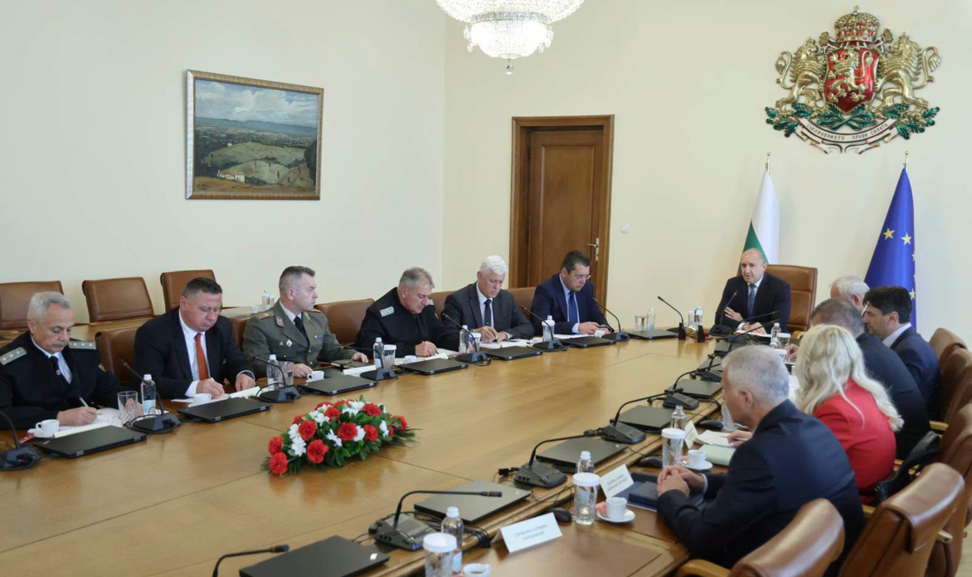 Румен Радев: Абсолютно недопустима атака в изключителната българска икономическа зона